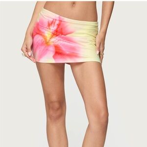 Edikted Tiger Flower Mini Skort